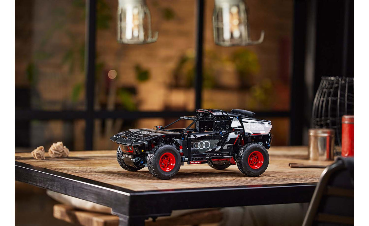 LEGO Technic Audi RS Q e-tron Building Set - 42160