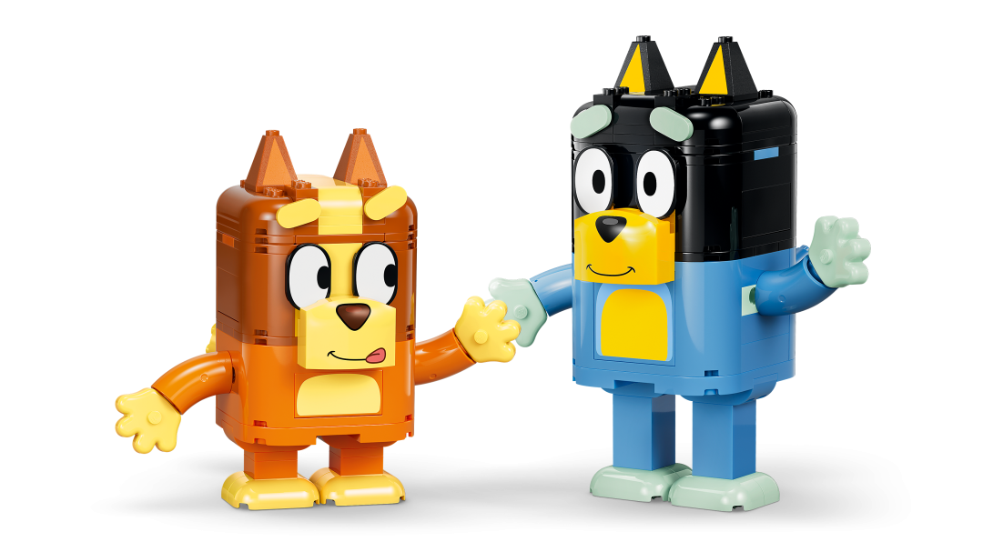 LEGO Bluey Brick-Built Bluey Family Building Set - 11217