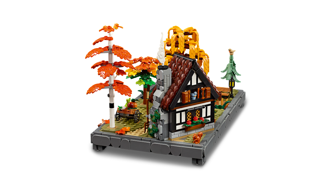 LEGO Icons Autumn Cottage Garden Building Set - 11372