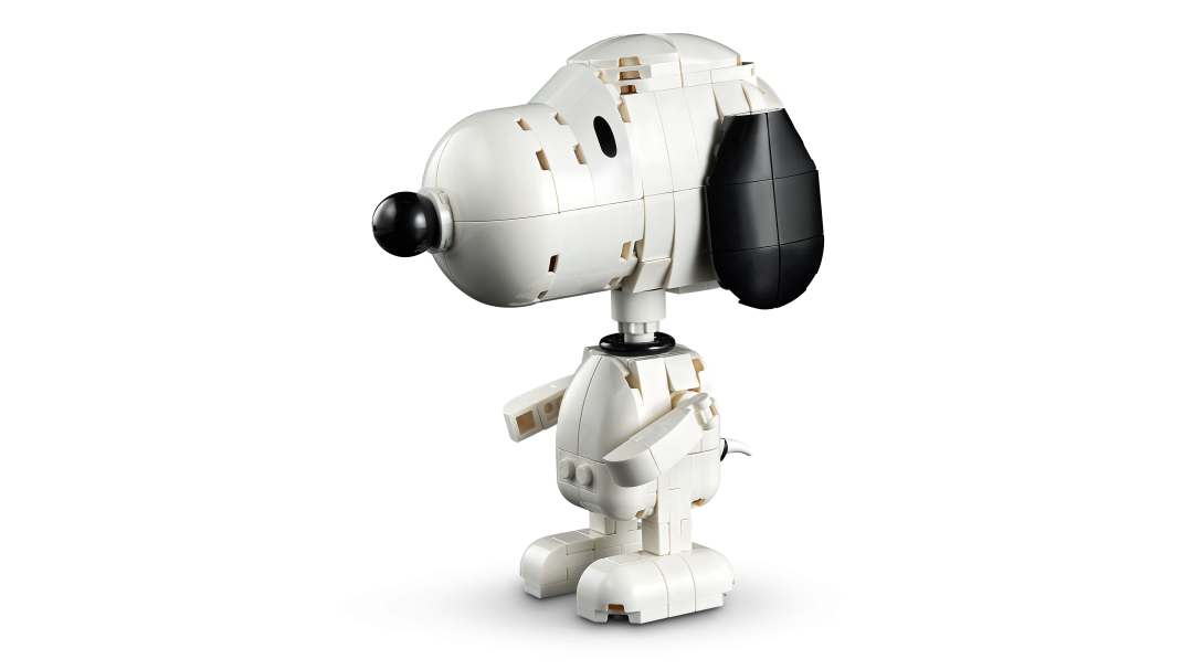 LEGO Ideas Peanuts: Snoopy's Doghouse Building Set - 21368