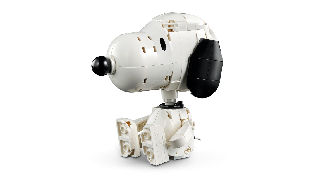 LEGO Ideas Peanuts: Snoopy's Doghouse Building Set - 21368