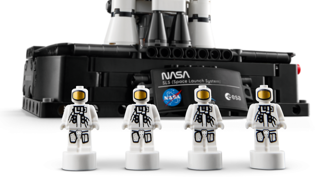 LEGO Technic NASA Artemis Space Launch System Rocket Building Set - 42221