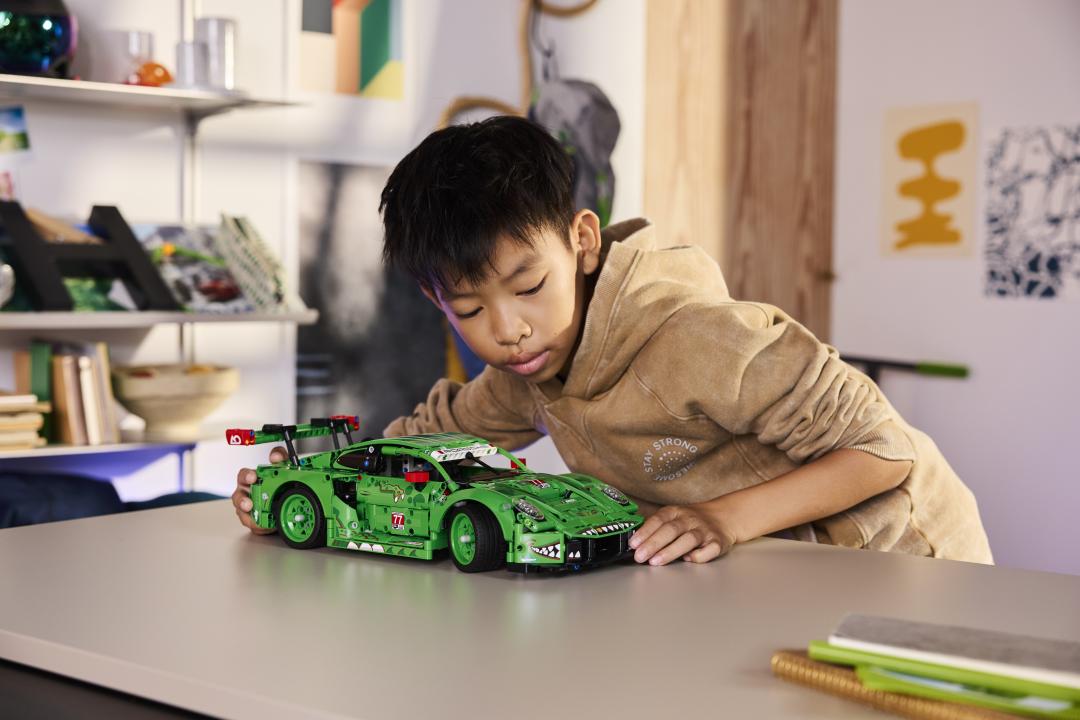 LEGO Technic Porsche 911 GT3 R REXY AO Racing Car Building Set - 42224