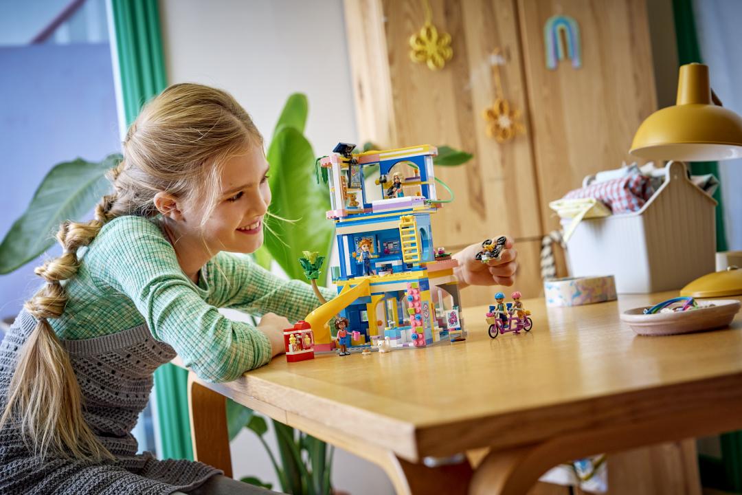 LEGO Friends Heartlake City Friends Club House Building Set - 42689