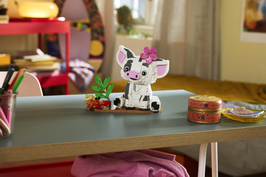 LEGO Disney Pua Building Set - 43292