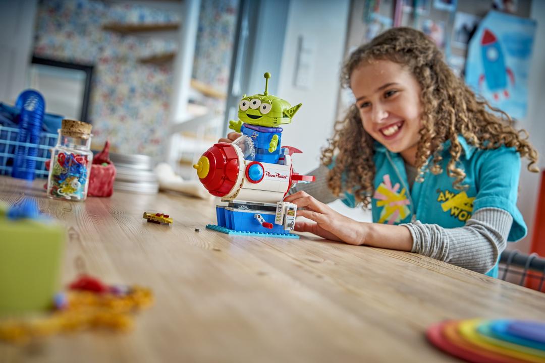 LEGO Disney Alien with Pizza Planet Rocket Ride Building Set - 43307