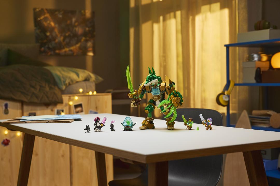 LEGO DREAMZzz Fox Guardian Mech Building Set - 71508