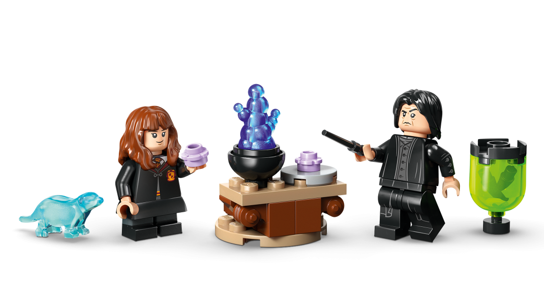 LEGO Harry Potter Cauldron: Secret Potions Classroom Building Set - 76464