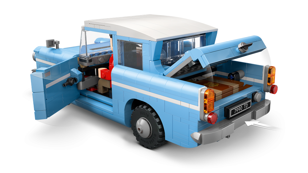LEGO Harry Potter Enchanted Flying Ford Anglia Building Set - 76470