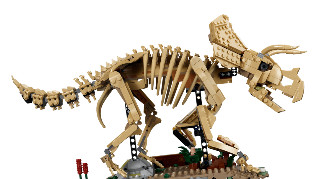 LEGO Jurassic World Dinosaur Fossils: Triceratops Building Set - 77985