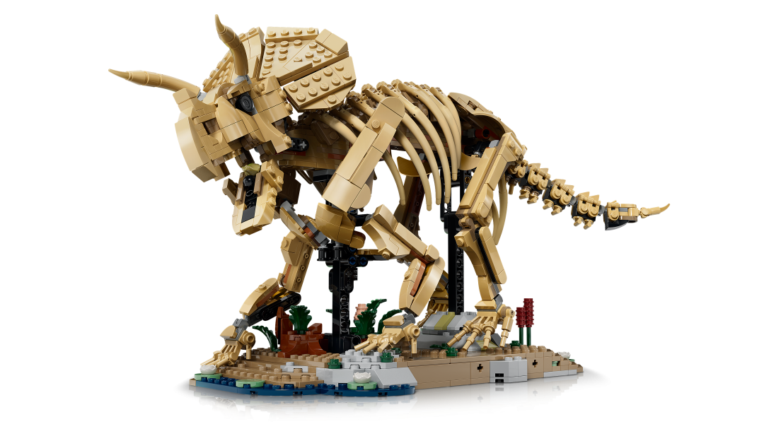LEGO Jurassic World Dinosaur Fossils: Triceratops Building Set - 77985