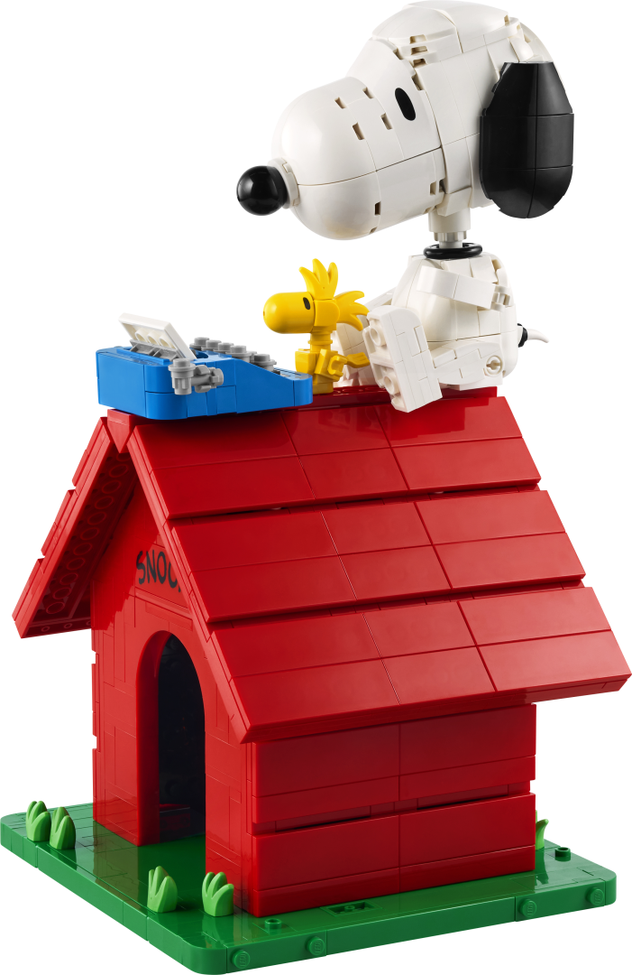 LEGO Ideas Peanuts: Snoopy's Doghouse Building Set - 21368