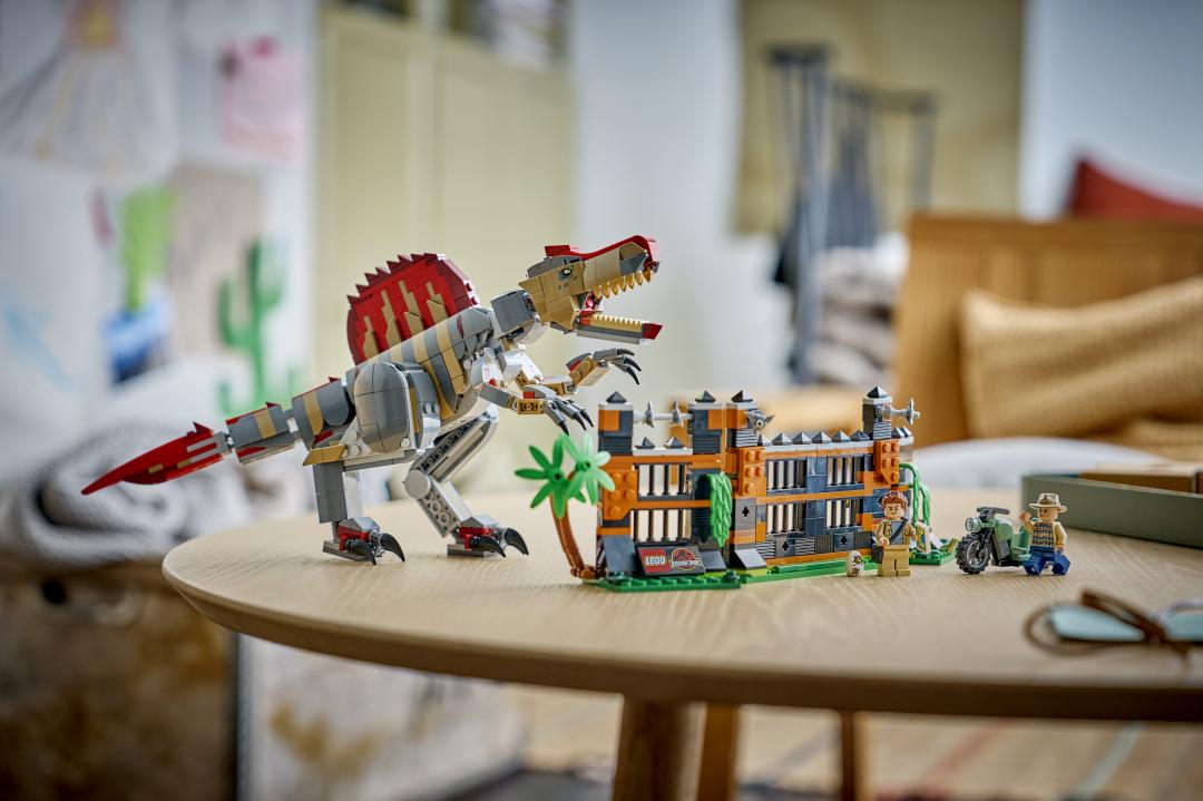 LEGO Jurassic World Spinosaurus Dinosaur Escape Building Set - 77982