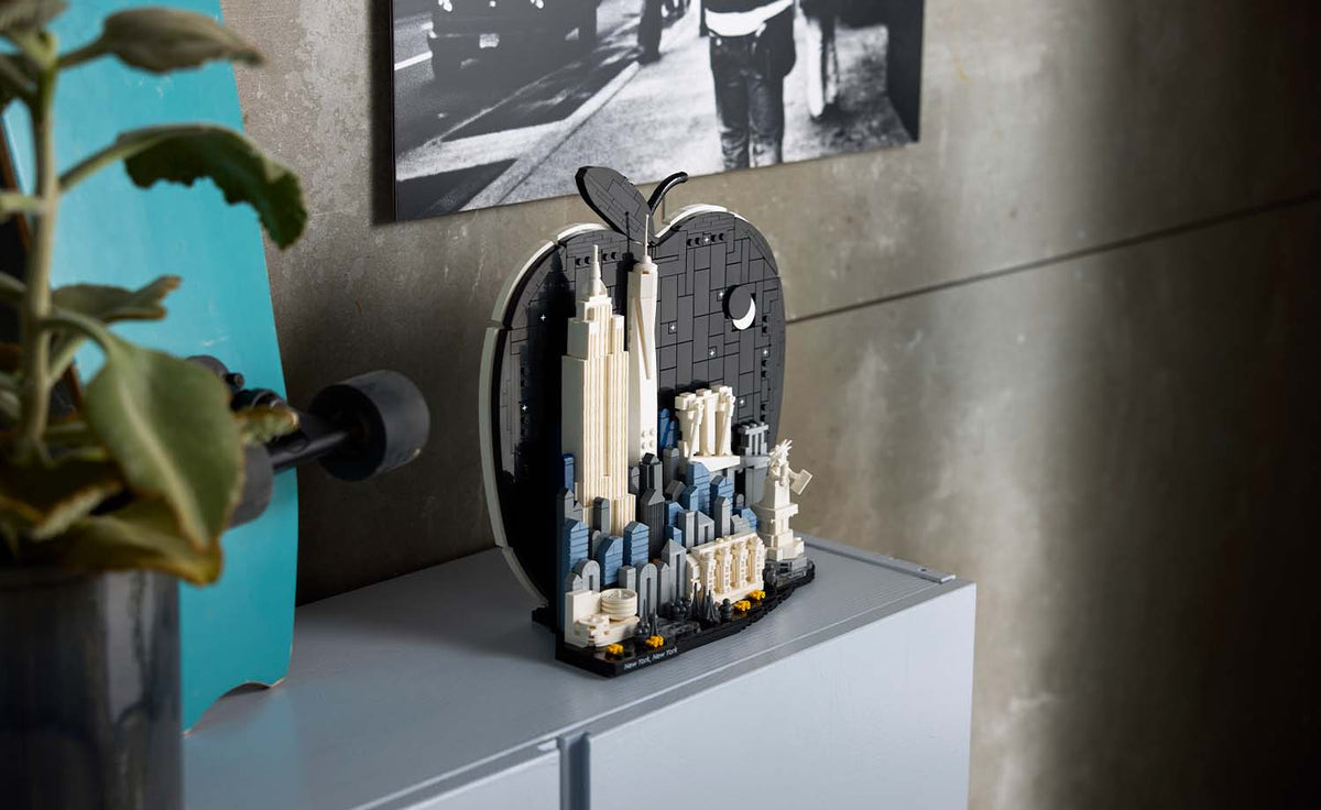 LEGO Architecture New York City – The Big Apple Building Set - 21066