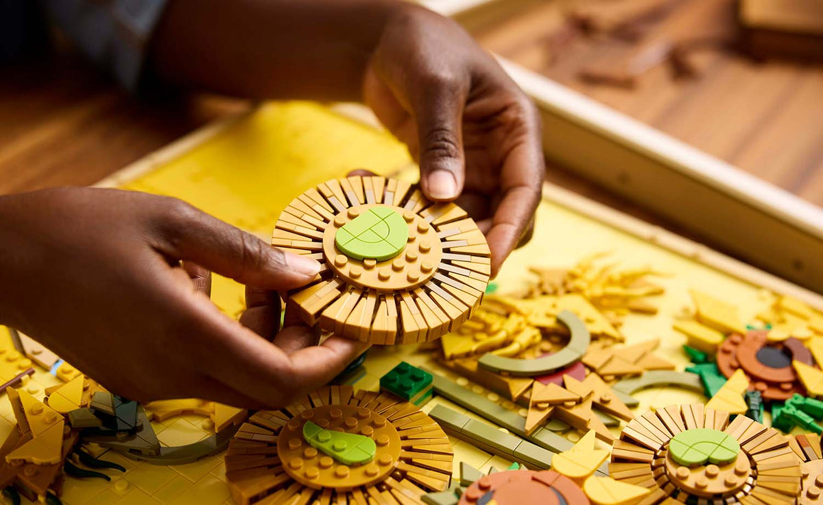 LEGO Art Vincent van Gogh – Sunflowers Display Model - Set 31215