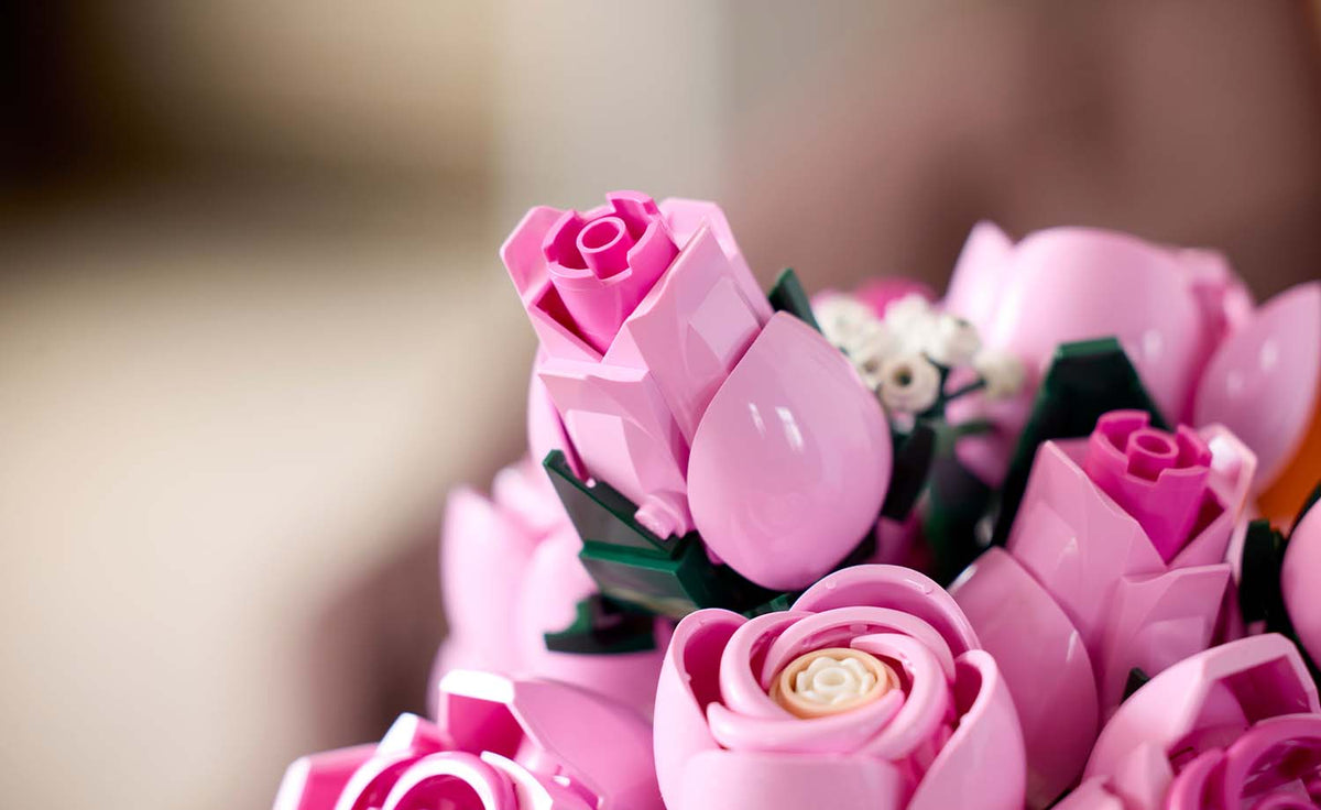 LEGO Botanicals Bouquet of Pink Roses - Set 10374