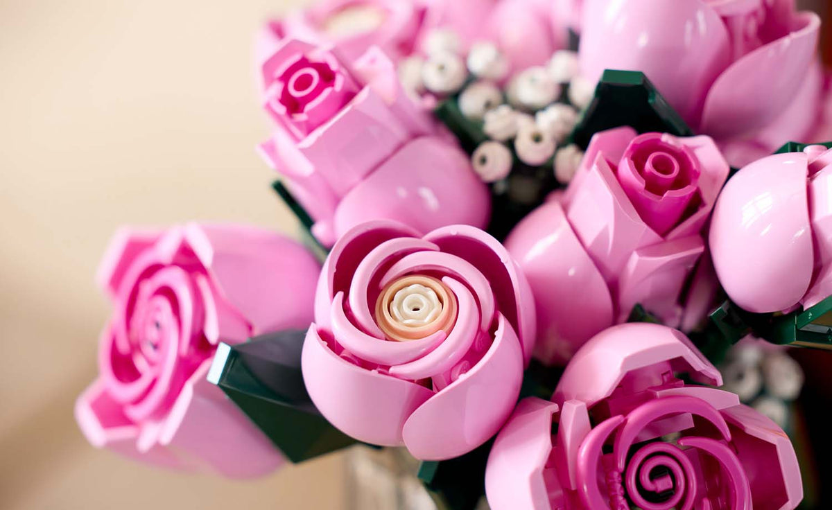 LEGO Botanicals Bouquet of Pink Roses - Set 10374