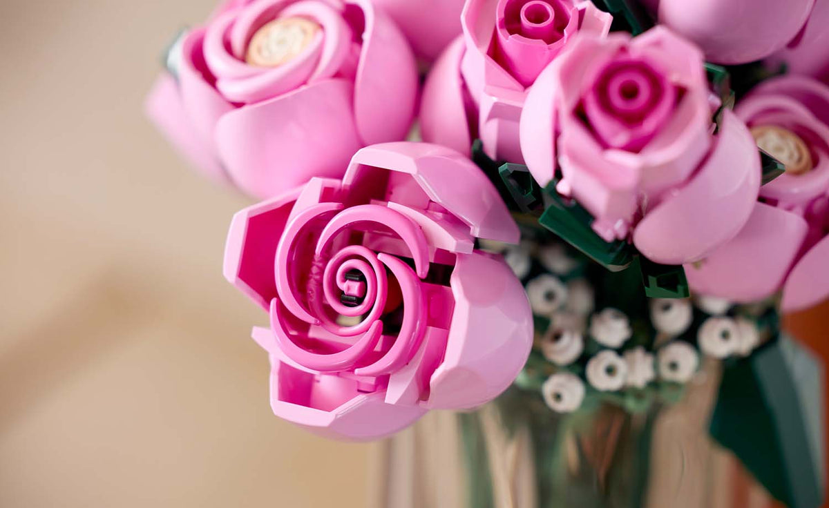 LEGO Botanicals Bouquet of Pink Roses - Set 10374