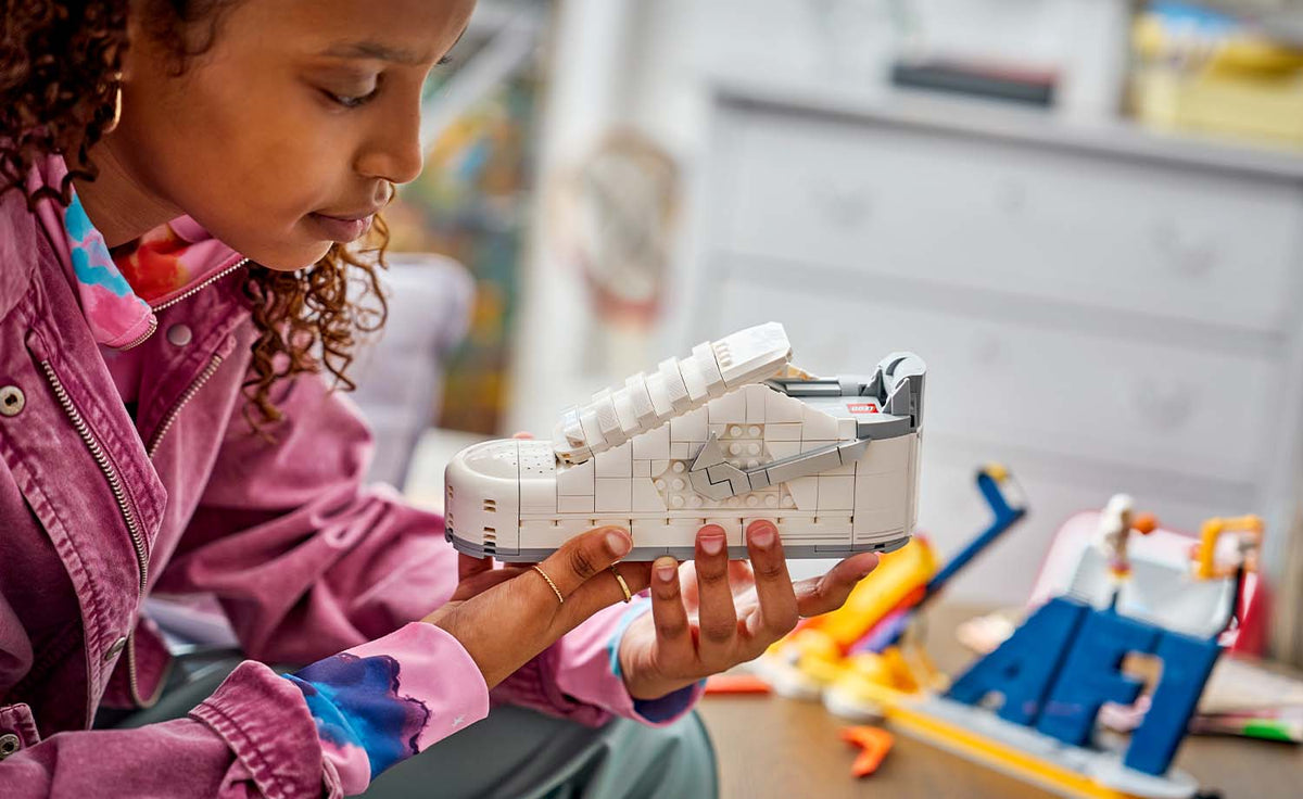 LEGO Editions Nike Air Force 1 x LEGO Set - 43026