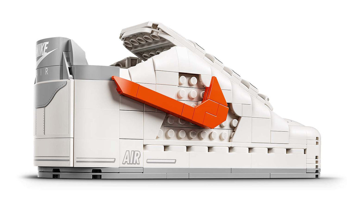 LEGO Editions Nike Air Force 1 x LEGO Set - 43026