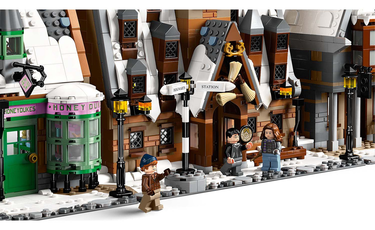 LEGO Harry Potter Hogsmeade Village – Collectors' Edition Building Set - 76457