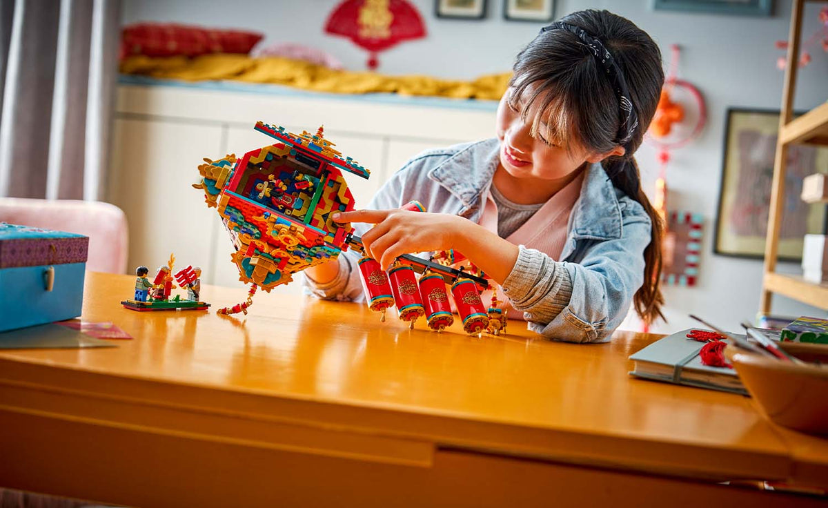 LEGO Iconic Fortune Firecracker Building Set - 80118