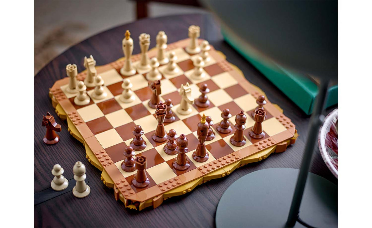LEGO Iconic Traditional Chess Set - Set 40719