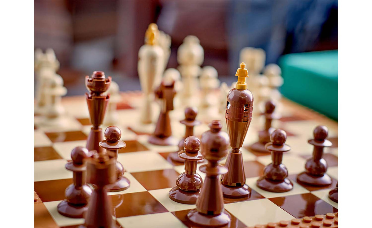 LEGO Iconic Traditional Chess Set - Set 40719