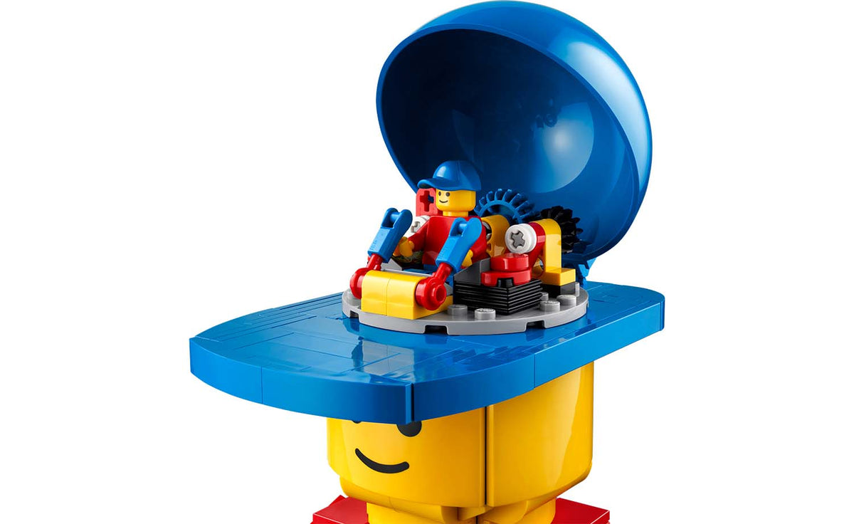 LEGO Iconic Up-Scaled Minifigure Display Model - Set 40649