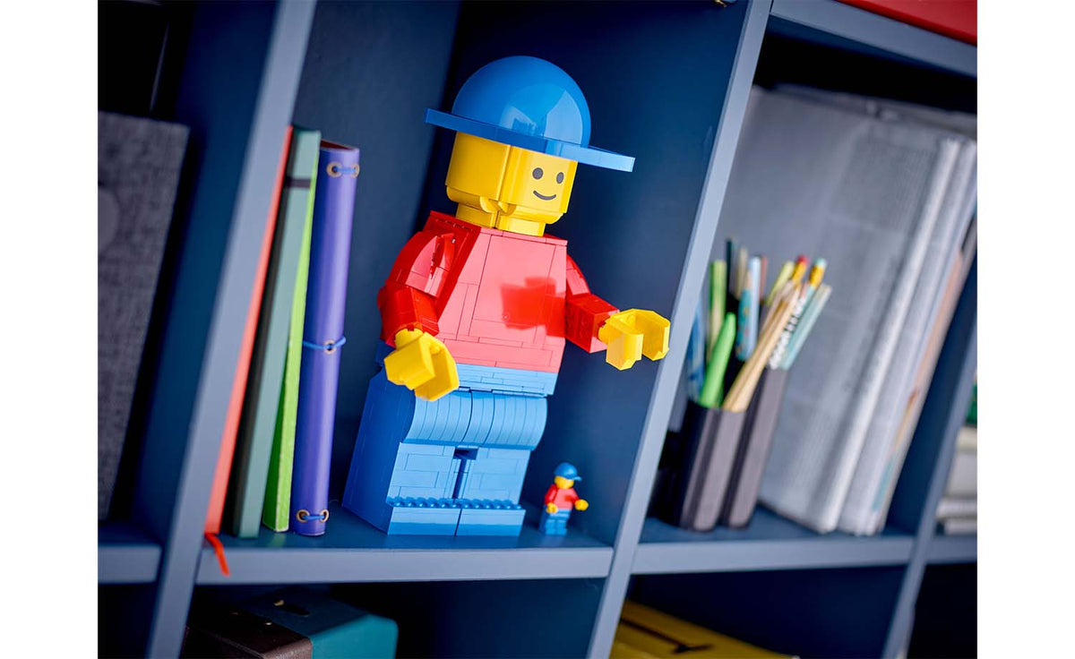 LEGO Iconic Up-Scaled Minifigure Display Model - Set 40649