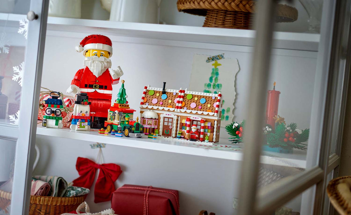 LEGO Iconic Up-Scaled Santa Minifigure Display Model - Set 40820
