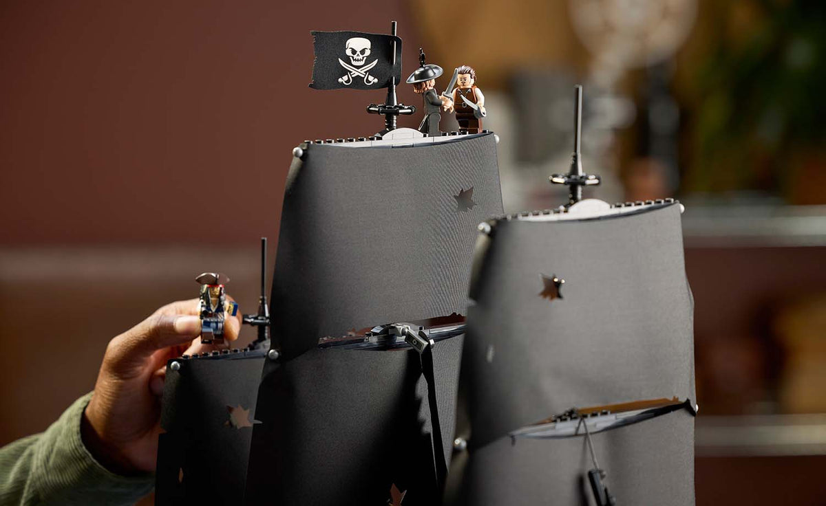 LEGO Icons Captain Jack Sparrow's Pirate Ship Building Set - 10365