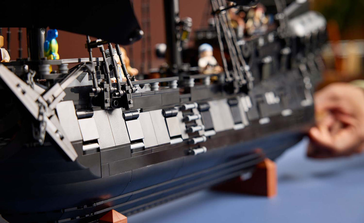 LEGO Icons Captain Jack Sparrow's Pirate Ship Building Set - 10365