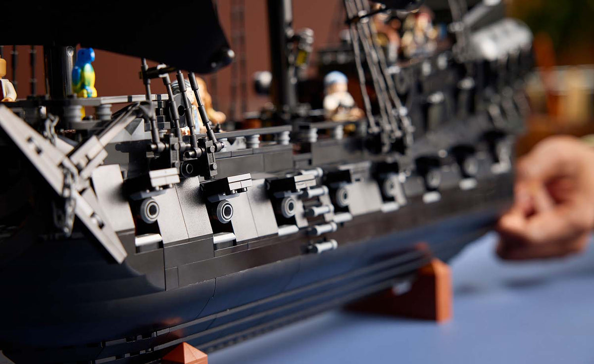 LEGO Icons Captain Jack Sparrow's Pirate Ship Building Set - 10365