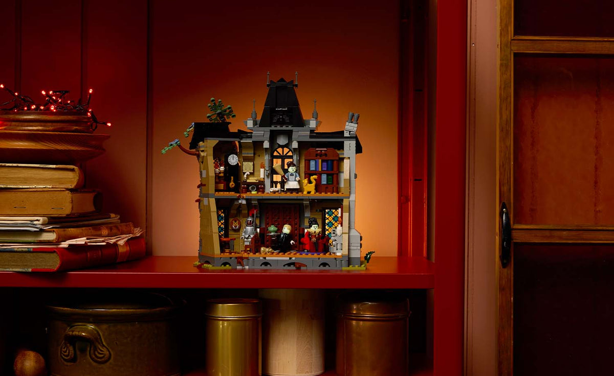 LEGO Icons Mayor Manor Building Set - 11383