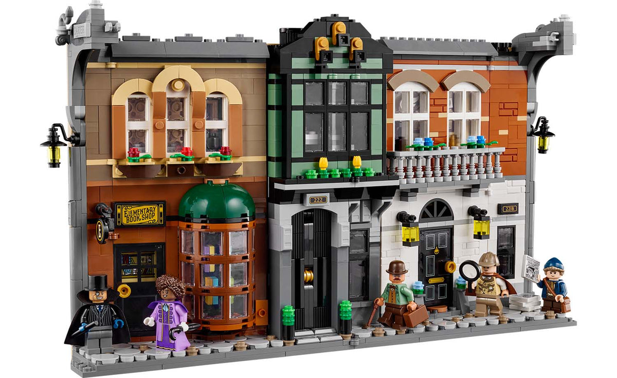 LEGO Icons Sherlock Holmes: Book Nook Display Model - Set 10351