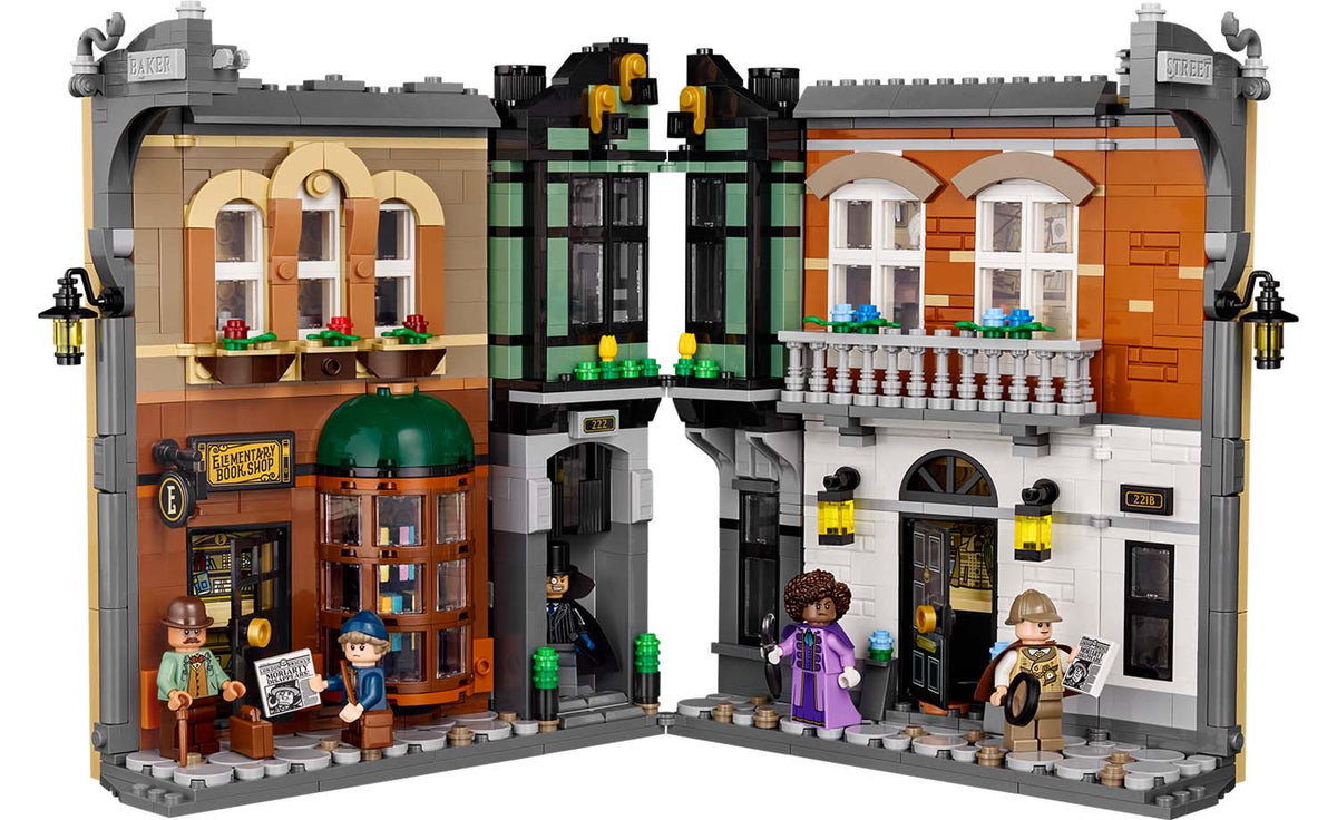 LEGO Icons Sherlock Holmes: Book Nook Display Model - Set 10351