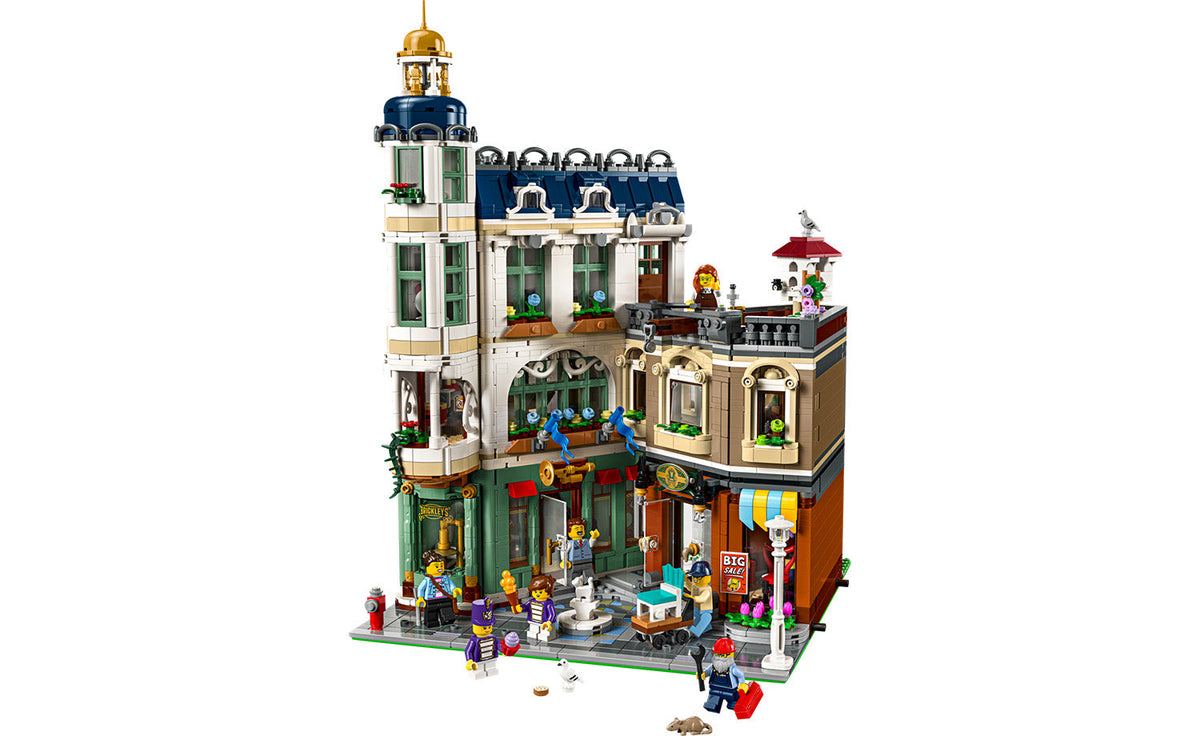 LEGO Icons Shopping Street Building Set - 11371