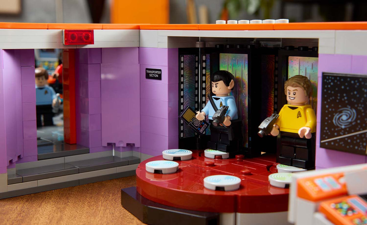LEGO Icons Star Trek: U.S.S. Enterprise NCC-1701 Bridge Building Set - 11385
