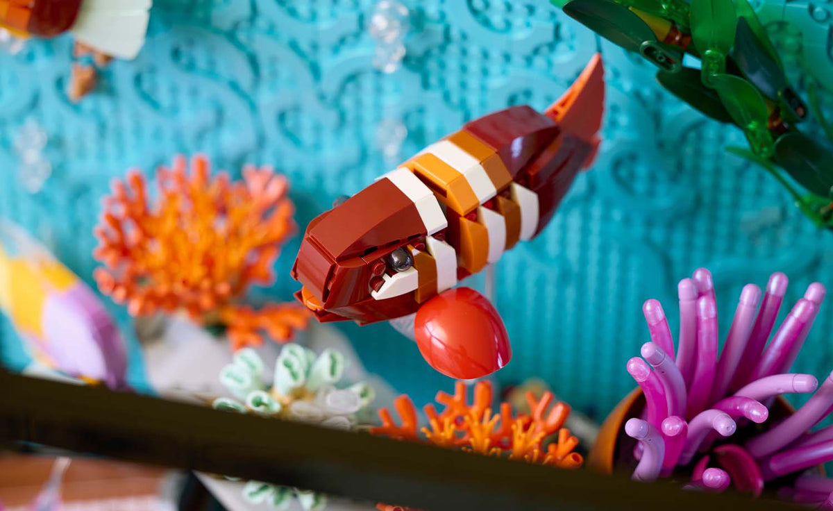 LEGO Icons Tropical Aquarium Building Set - 10366
