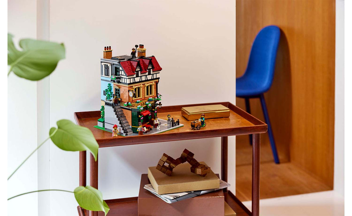 LEGO Icons Tudor Corner Building Set - 10350