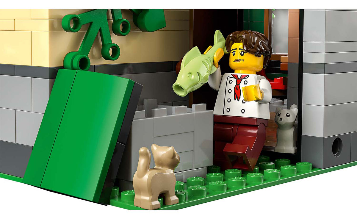 LEGO Icons Tudor Corner Building Set - 10350