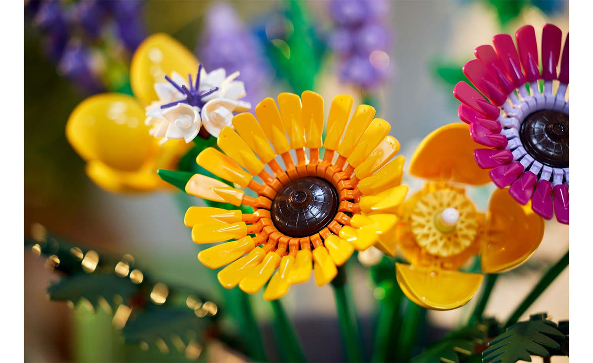 LEGO Botanicals Wildflower Bouquet - Set 10313