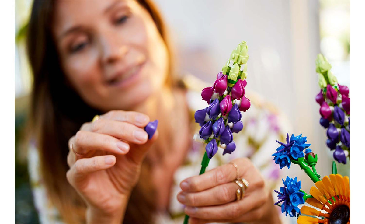 LEGO Botanicals Wildflower Bouquet - Set 10313