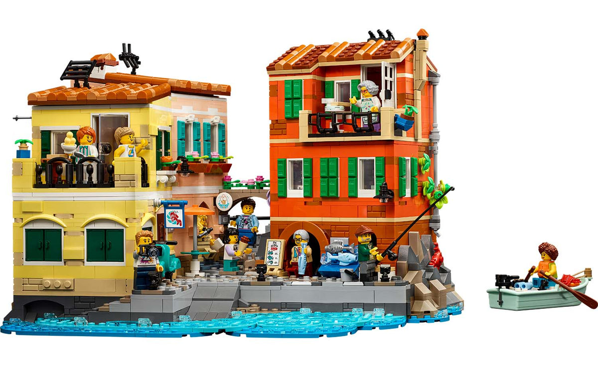 LEGO Ideas Italian Riviera Display Model - Set 21359