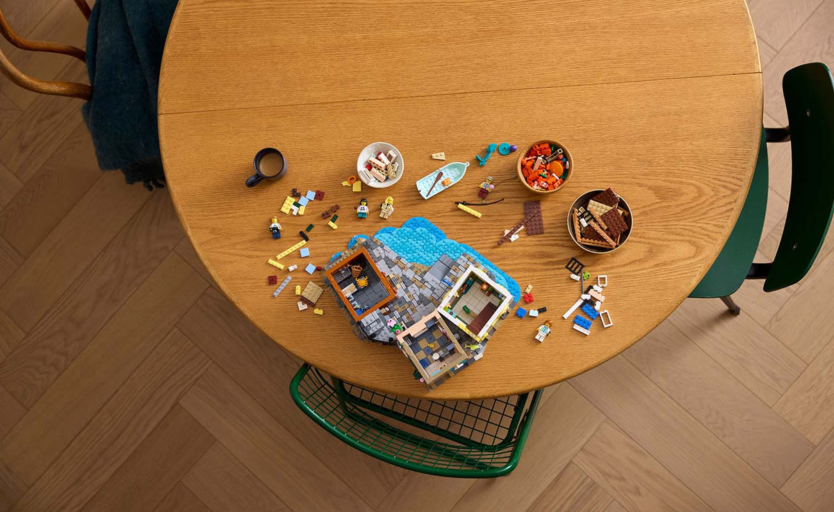 LEGO Ideas Italian Riviera Display Model - Set 21359