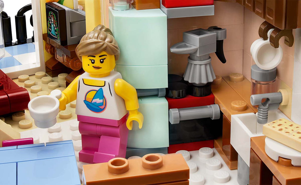 LEGO Ideas Italian Riviera Display Model - Set 21359