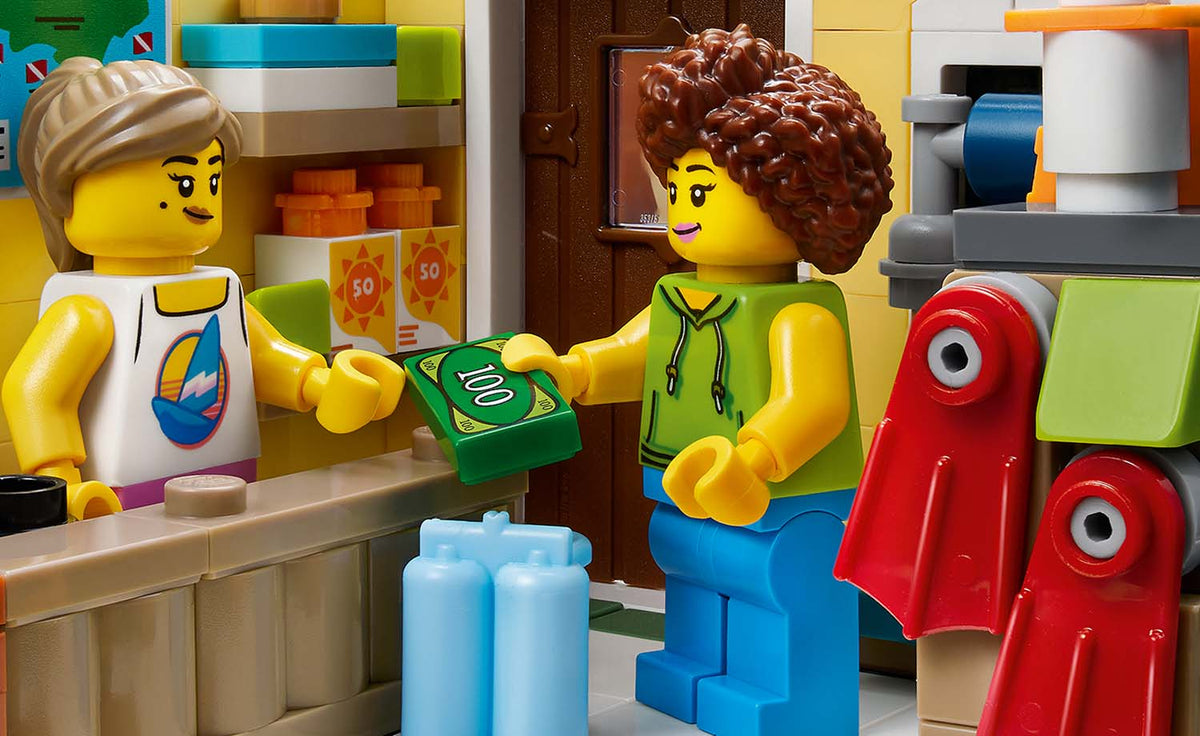 LEGO Ideas Italian Riviera Display Model - Set 21359