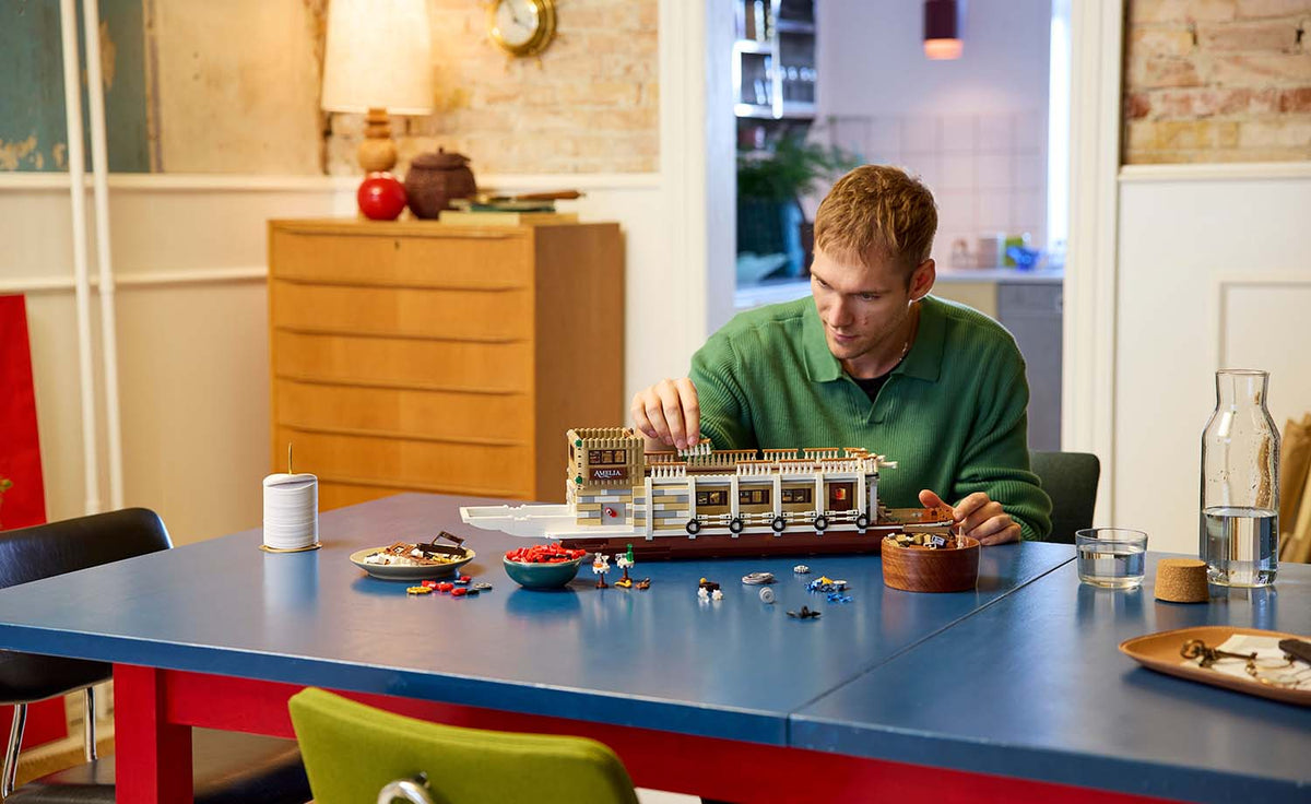 LEGO Ideas River Steamboat Display Model - Set 21356