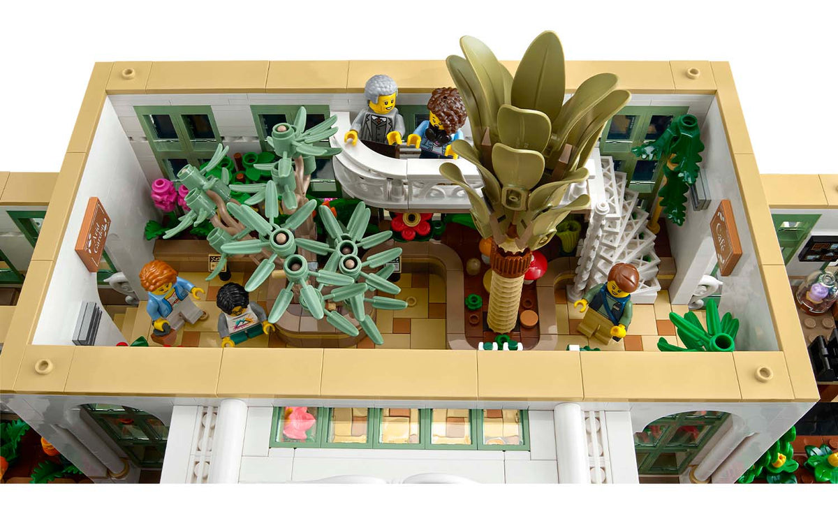 LEGO Ideas The Botanical Garden Display Model - Set 21353